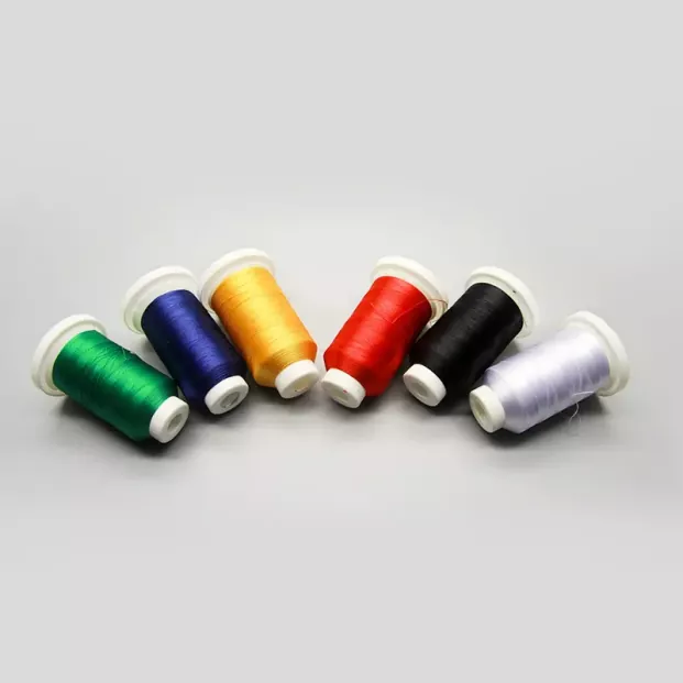 အရည်အသွေး အထူးကောင်းမွန်သော 100% Polyester ပန်းထိုးချည် 120D/2 1000m